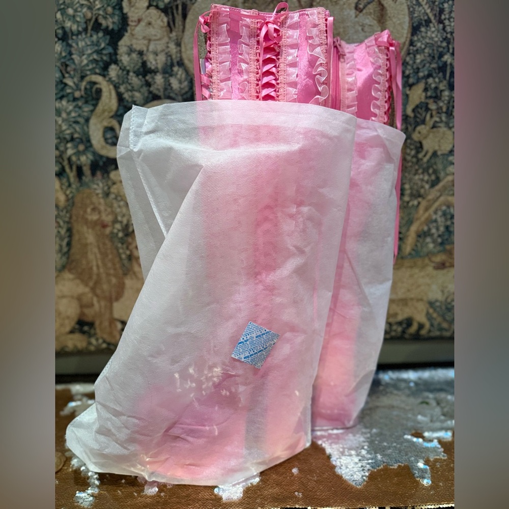 Let Them Eat Cake - Boots - Picture 5 of 6